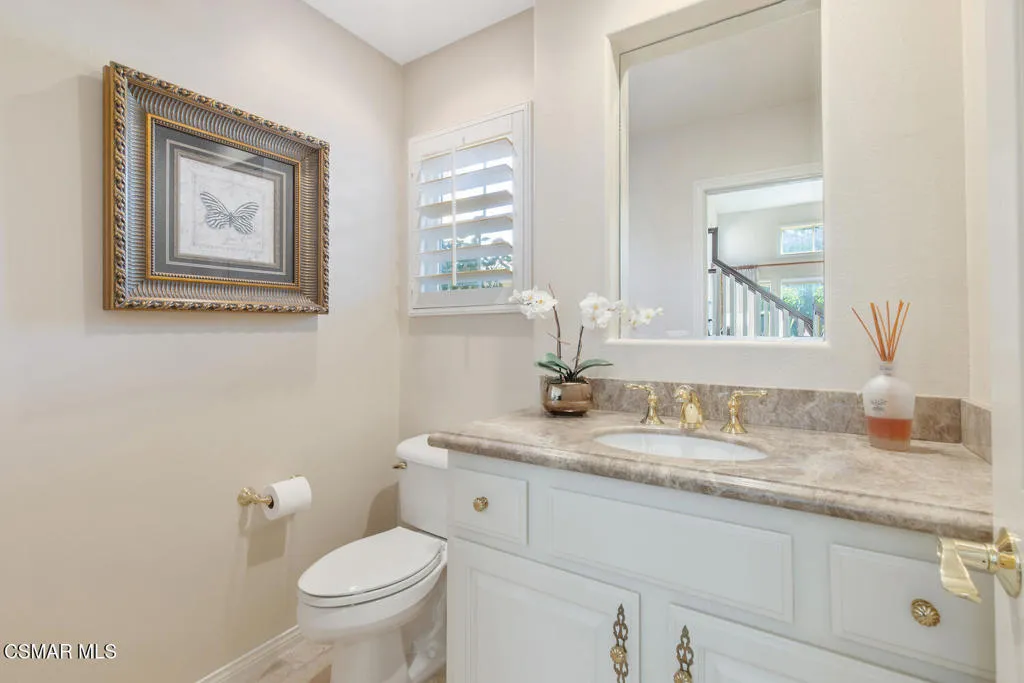 2594 Oak Valley Lane, Thousand Oaks, California 91362 home-pic-12