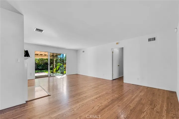 22216 Kittridge Street, Woodland Hills, California 91303