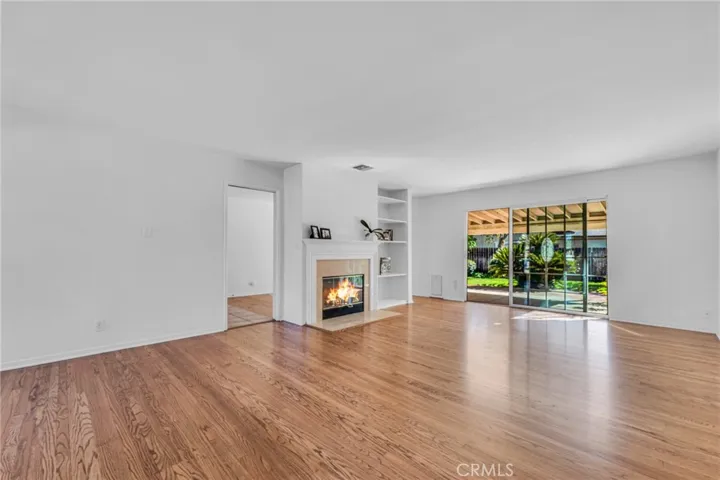 22216 Kittridge Street, Woodland Hills, California 91303