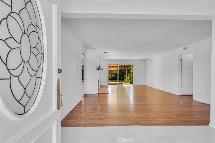 22216 Kittridge Street, Woodland Hills, California 91303