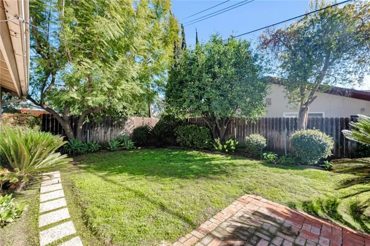 22216 Kittridge Street, Woodland Hills, California 91303