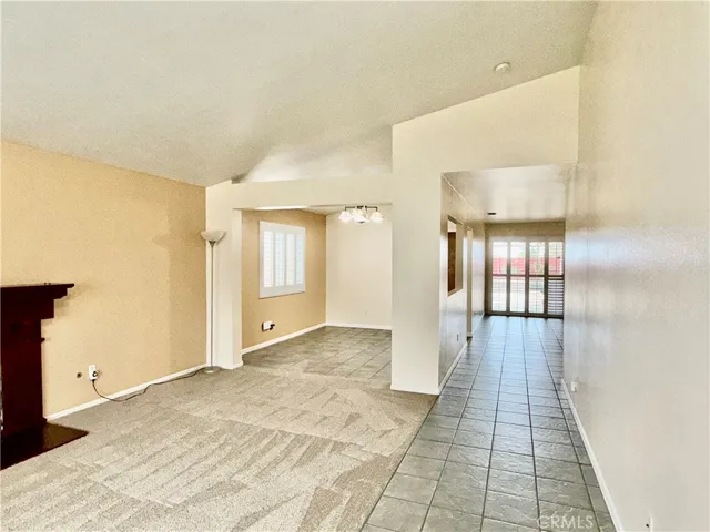 14365 Ivy Avenue, Fontana, California 92335