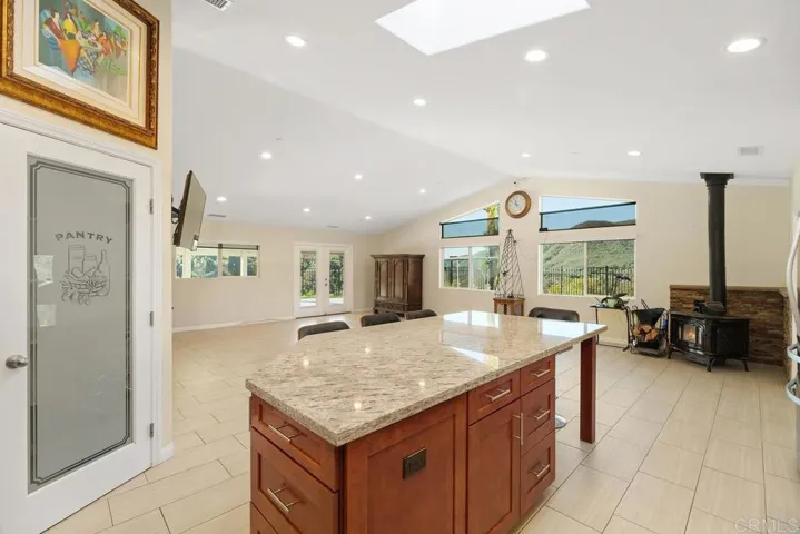 39255 De Luz Rd, Fallbrook, California 92028