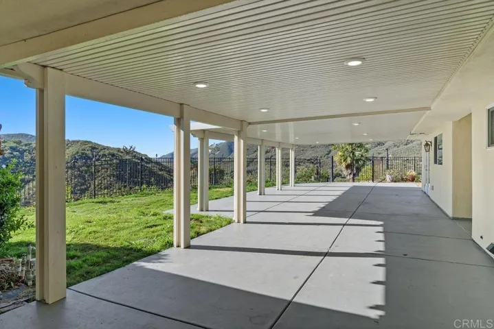 39255 De Luz Rd, Fallbrook, California 92028