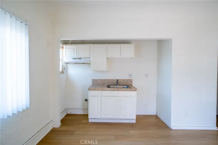 4567 Pickford Street, Los Angeles, California 90019