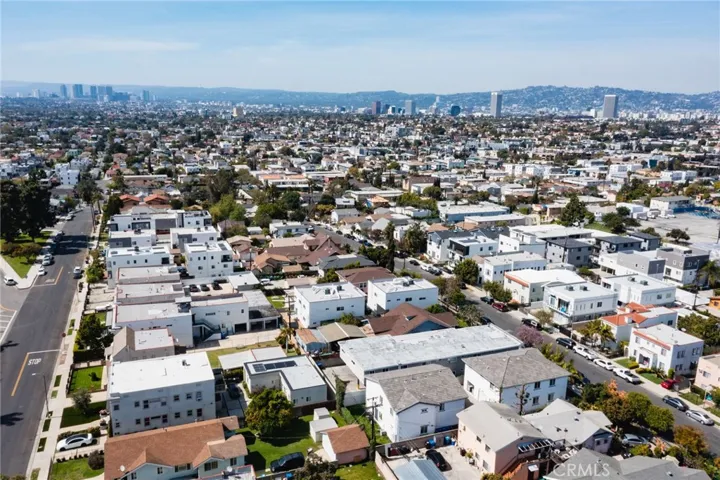4567 Pickford Street, Los Angeles, California 90019