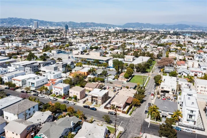 4567 Pickford Street, Los Angeles, California 90019