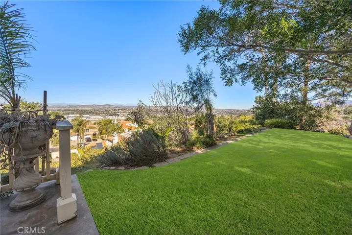 269 S Avenida Margarita, Anaheim Hills, California 92807