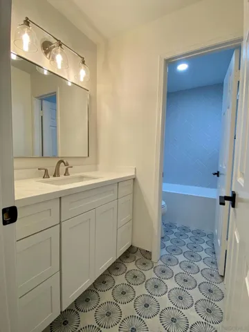 2923 Via Pepita, Carlsbad, California 92009