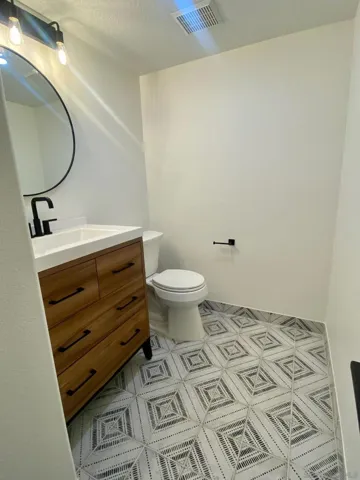 2923 Via Pepita, Carlsbad, California 92009