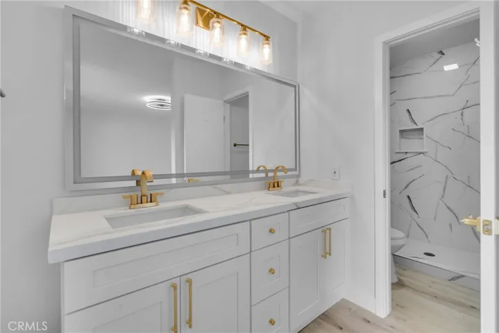 9584 Via Bernardo, Burbank, California 91504
