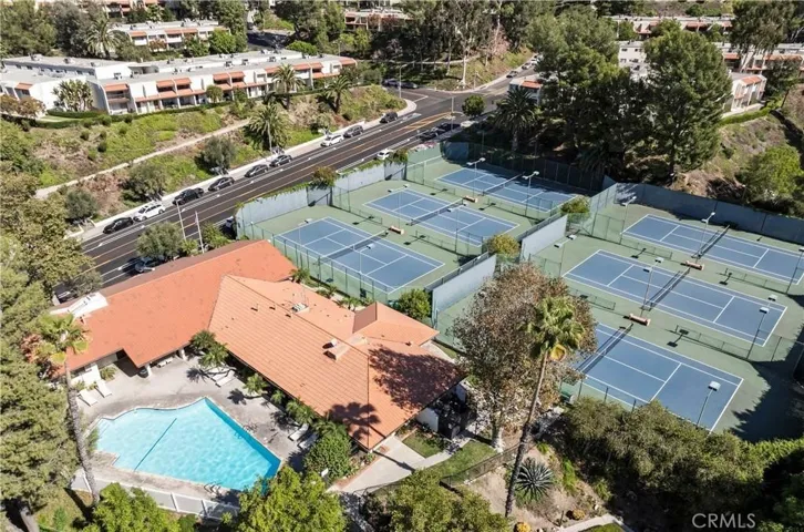 9584 Via Bernardo, Burbank, California 91504