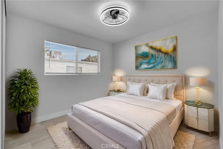 9584 Via Bernardo, Burbank, California 91504