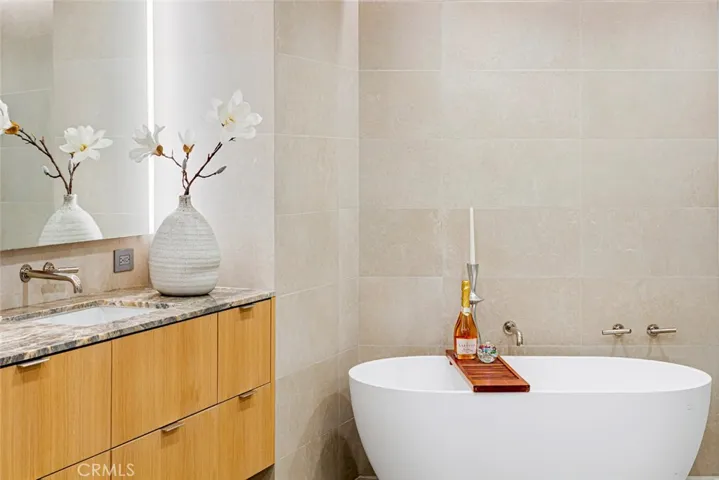 Soaking Tub for Relaxation