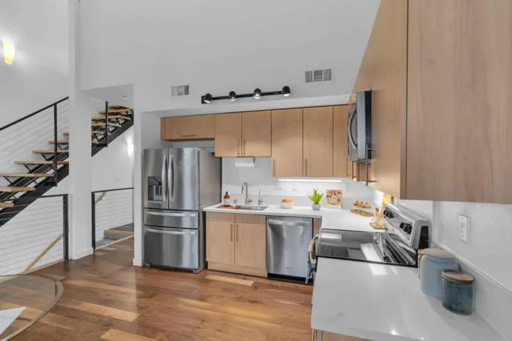 88 Bush Street 2149, San Jose, California 95126