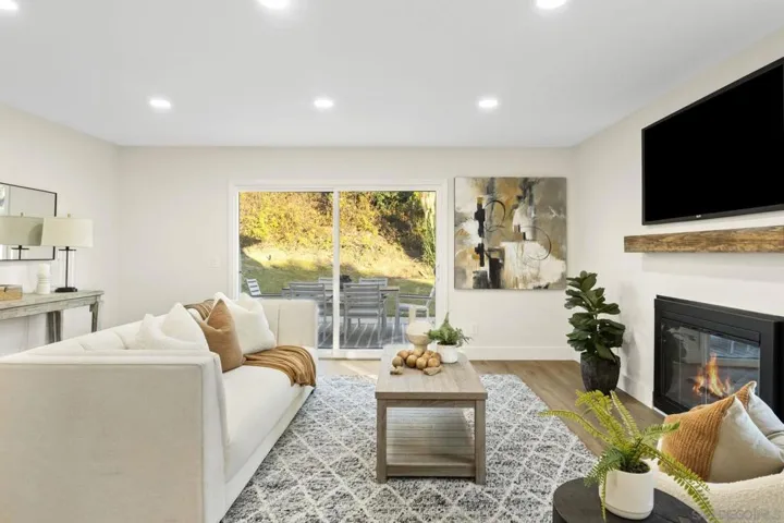 3556 Pontiac Dr, Carlsbad, California 92010