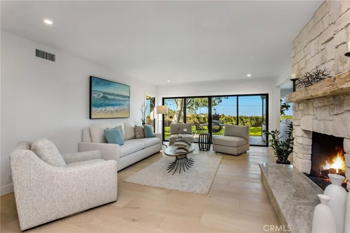 5353 Middlecrest Road, Rancho Palos Verdes, California 90275