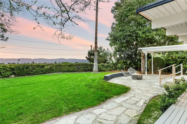 5353 Middlecrest Road, Rancho Palos Verdes, California 90275