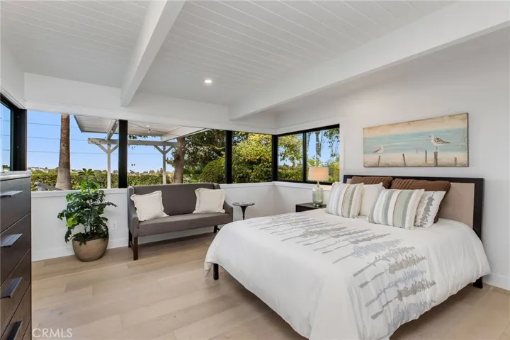 5353 Middlecrest Road, Rancho Palos Verdes, California 90275