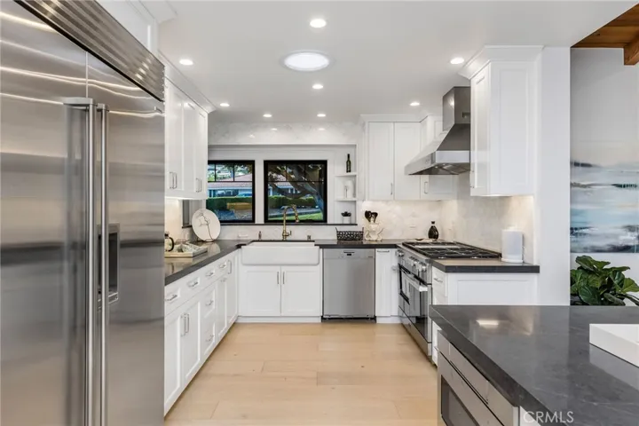 5353 Middlecrest Road, Rancho Palos Verdes, California 90275