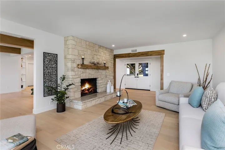 5353 Middlecrest Road, Rancho Palos Verdes, California 90275
