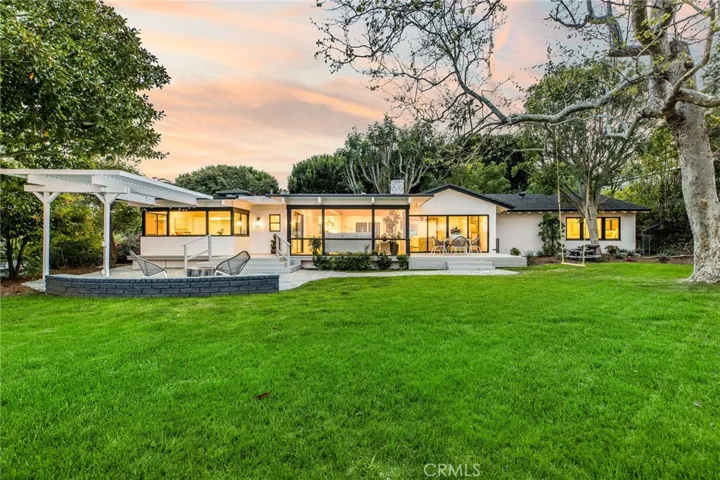 5353 Middlecrest Road, Rancho Palos Verdes, California 90275