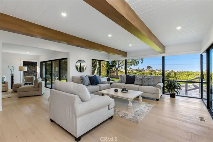 5353 Middlecrest Road, Rancho Palos Verdes, California 90275