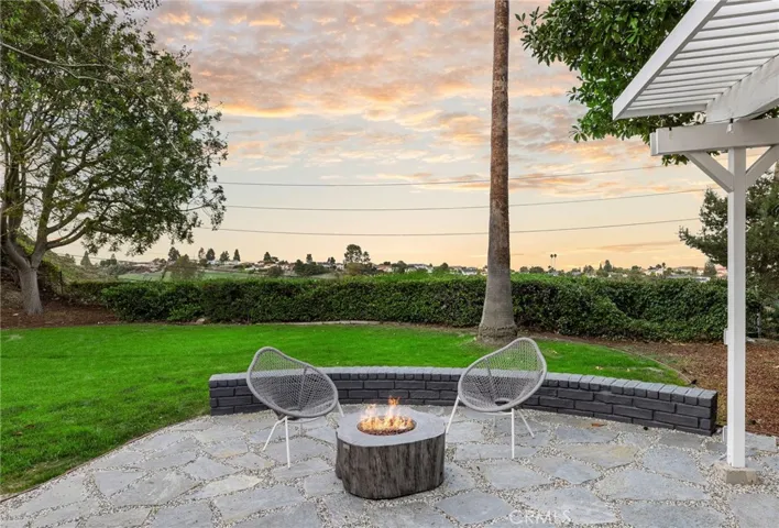5353 Middlecrest Road, Rancho Palos Verdes, California 90275