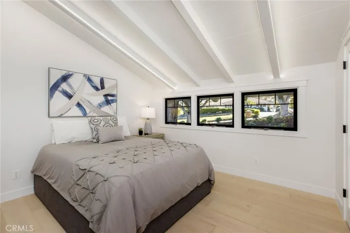 5353 Middlecrest Road, Rancho Palos Verdes, California 90275