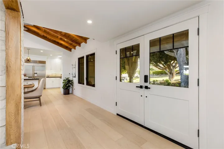 5353 Middlecrest Road, Rancho Palos Verdes, California 90275