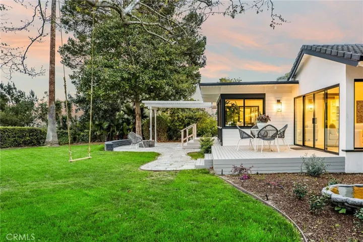 5353 Middlecrest Road, Rancho Palos Verdes, California 90275