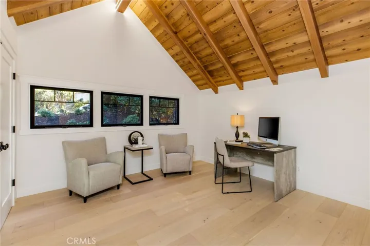 5353 Middlecrest Road, Rancho Palos Verdes, California 90275