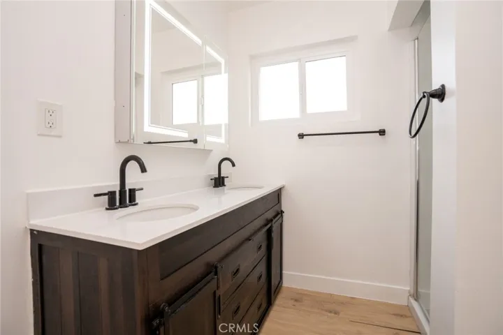 5322 Virginia Avenue, Los Angeles, California 90029