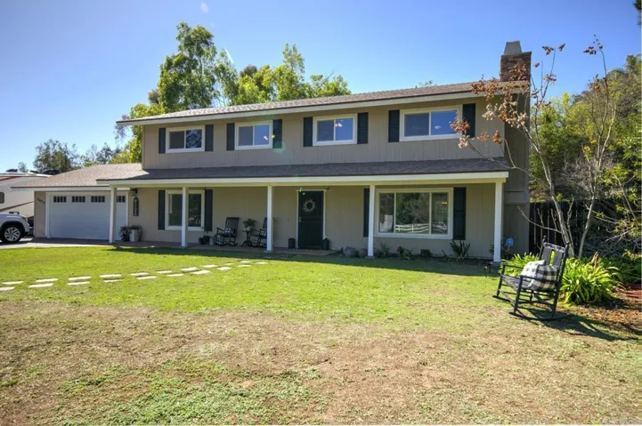2675 Foothill Dr, Vista, California 92084