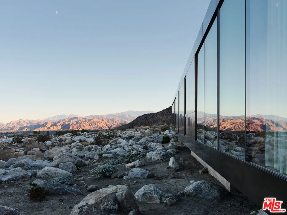 2212 Winter Sun Drive, Palm Springs, California 92262 home-pic-15