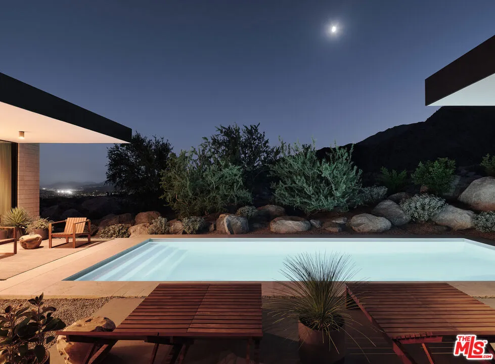 2212 Winter Sun Drive, Palm Springs, California 92262 home-pic-14