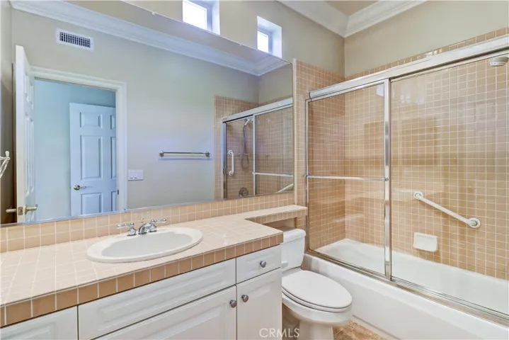 Secondary Primary Bathroom