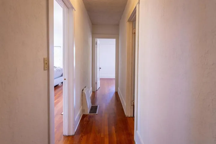 615 Nautilus St, La Jolla, California 92037