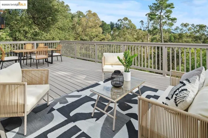 38 Chatsworth Court, Oakland, California 94611