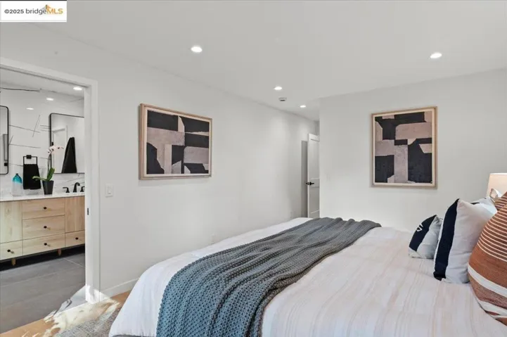 38 Chatsworth Court, Oakland, California 94611