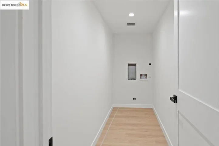 38 Chatsworth Court, Oakland, California 94611