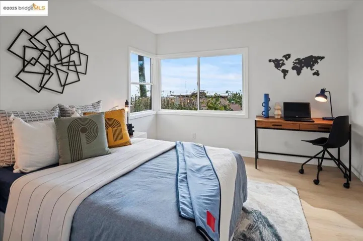 38 Chatsworth Court, Oakland, California 94611