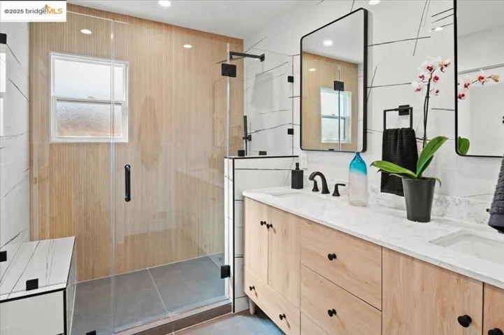 38 Chatsworth Court, Oakland, California 94611