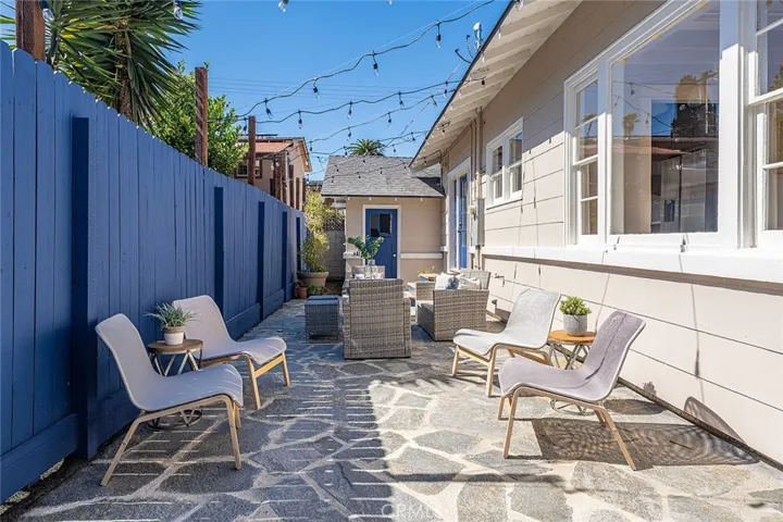 347 Gladys Avenue, Long Beach, California 90814