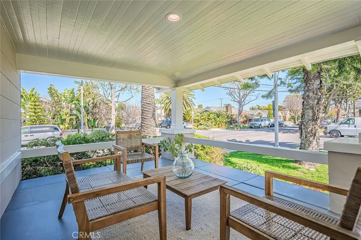 347 Gladys Avenue, Long Beach, California 90814
