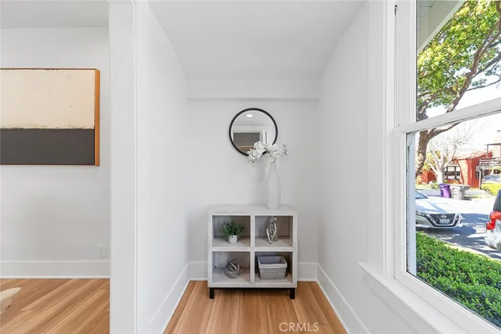 347 Gladys Avenue, Long Beach, California 90814