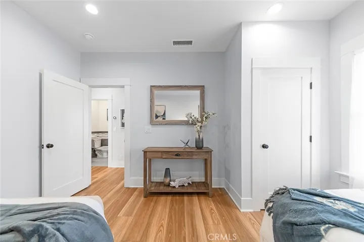 347 Gladys Avenue, Long Beach, California 90814