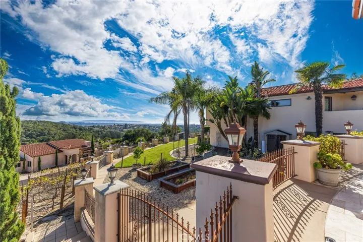 515 Windermere Lane, Arroyo Grande, California 93420