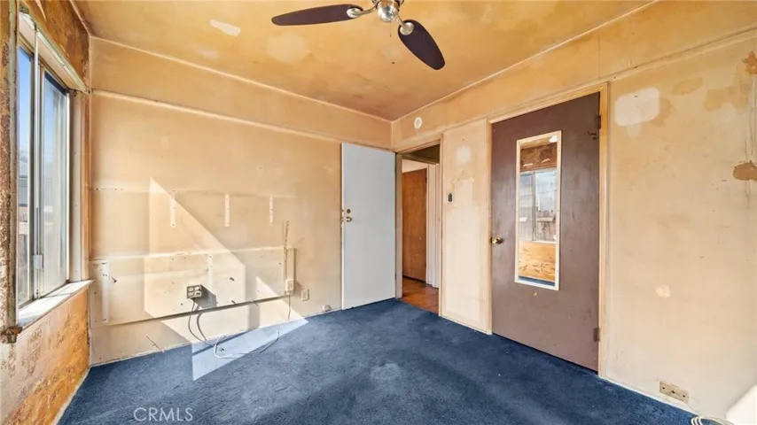 6161 Orange Avenue, Long Beach, California 90805