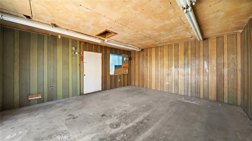 6161 Orange Avenue, Long Beach, California 90805